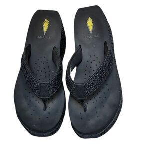 Volatile Black Island Wedge 